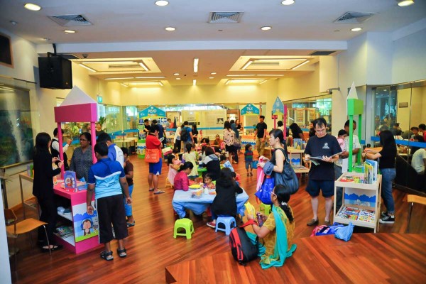 7th-Feb-2015-Early-Read-Carnival-@-Woodlands-Regional-Library-1